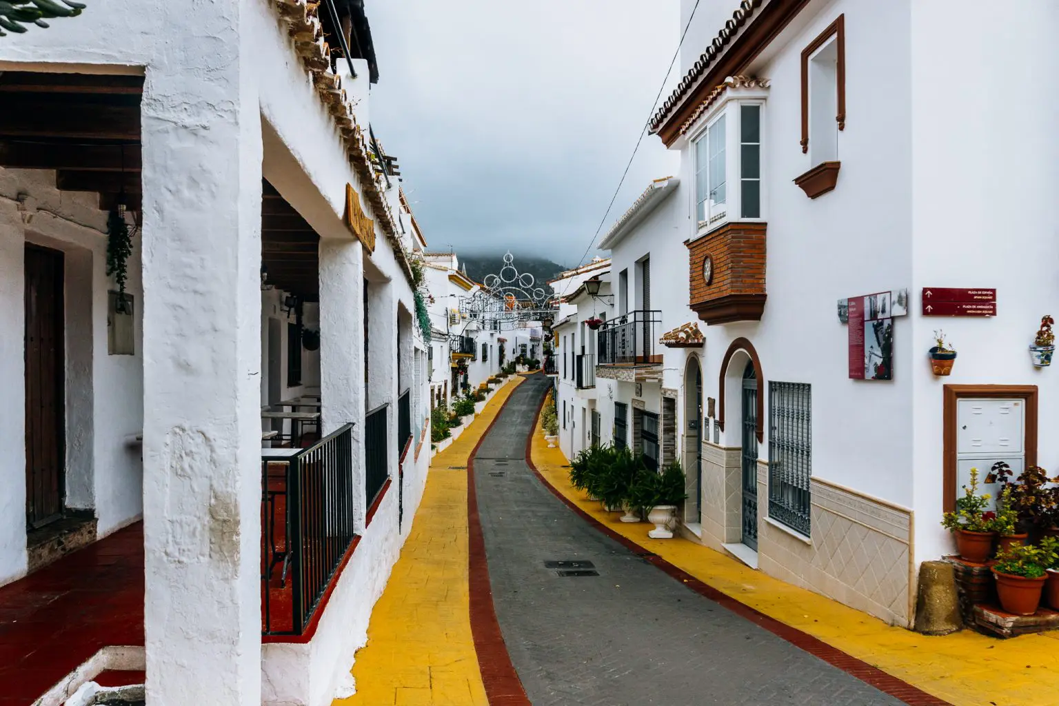 7-Best-Things-To-See-In-Benalmádena-Pueblo-Spain-1536x1024